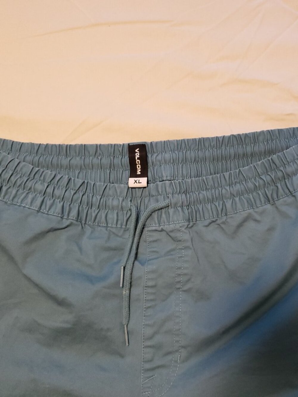 Volcom blue XL shorts - Picture 3 of 5